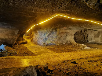 Pileki Mağarası