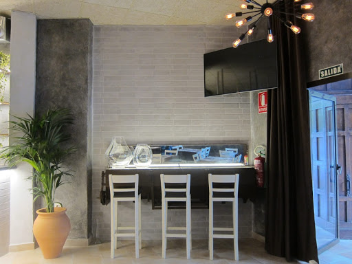 Información y opiniones sobre Restaurante El Almendro de Casas-Ibáñez