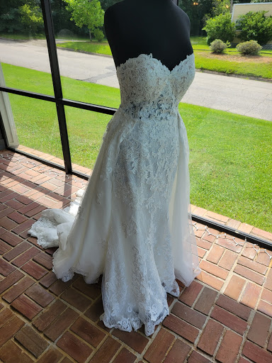 Bridal Shop «Andrews Bridal Shoppe & Tuxedo Central», reviews and photos, 2806 Montgomery Hwy, Dothan, AL 36303, USA