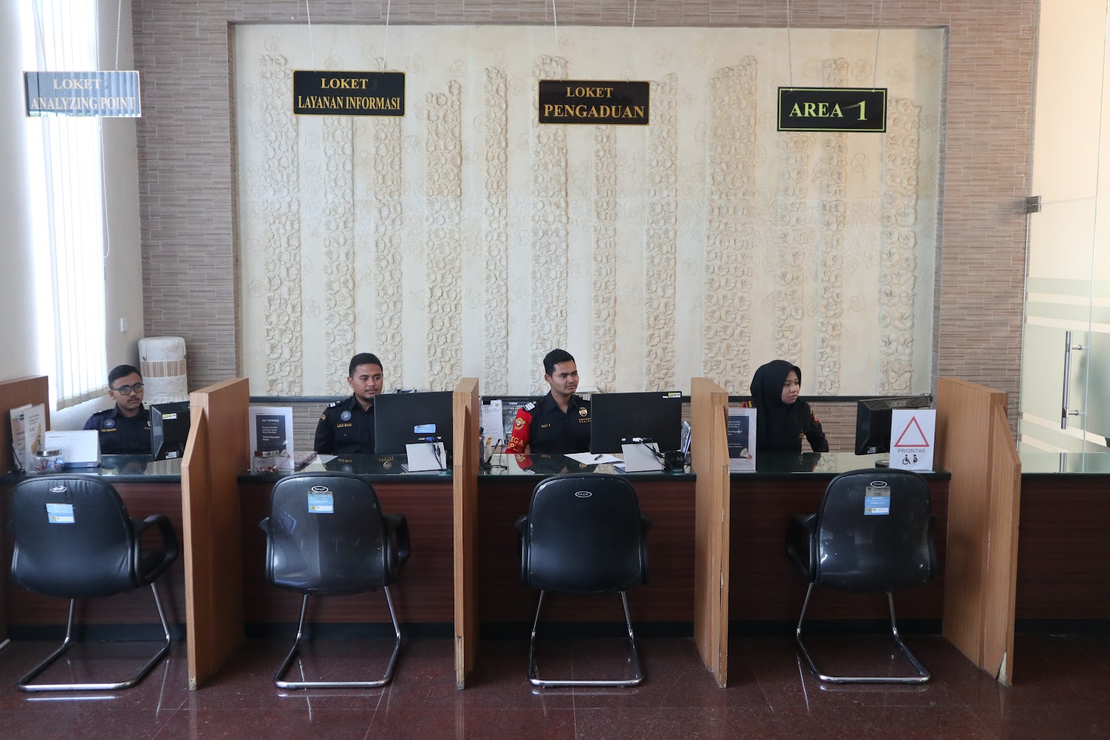 Gambar Kantor Pengawasan Dan Pelayanan Bea Dan Cukai Tipe Madya Pabean Ngurah Rai