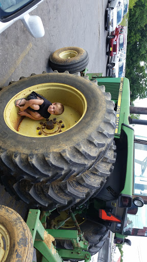 Tire Shop «Scott County Tire», reviews and photos, 1530 N Gardner St # 2, Scottsburg, IN 47170, USA