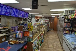 Rocky's Millwood Deli image