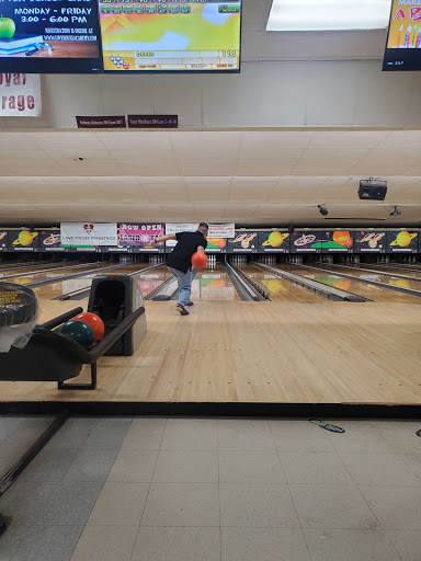 Bowling Alley «House Community Bowling Center», reviews and photos, 1140 Ribaut Rd, Beaufort, SC 29902, USA