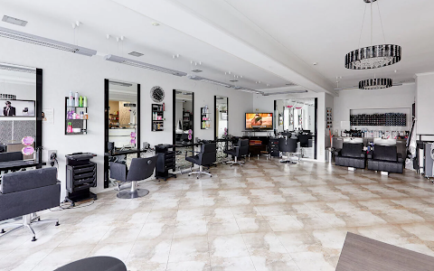 Салон красоты Enjoy в Брянске | парикмахерская, массаж, косметология image