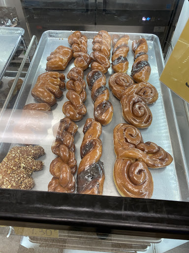 Donut Shop «A M Donuts», reviews and photos, 34 Las Tunas Dr, Arcadia, CA 91007, USA