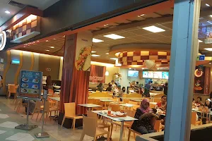 A&W Restoran Mall Daan Mogot image