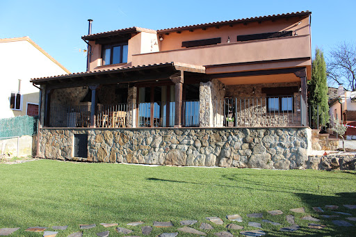Casa Rural Los 3 Panetes en Peñacaballera