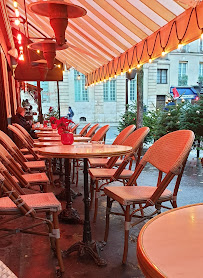 Atmosphère du Restaurant français La Fontaine Sully à Paris - n°3