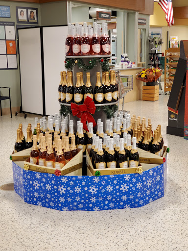 Supermarket «Publix Super Market at Trowbridge Crossing», reviews and photos, 7525 Roswell Rd NE, Sandy Springs, GA 30350, USA