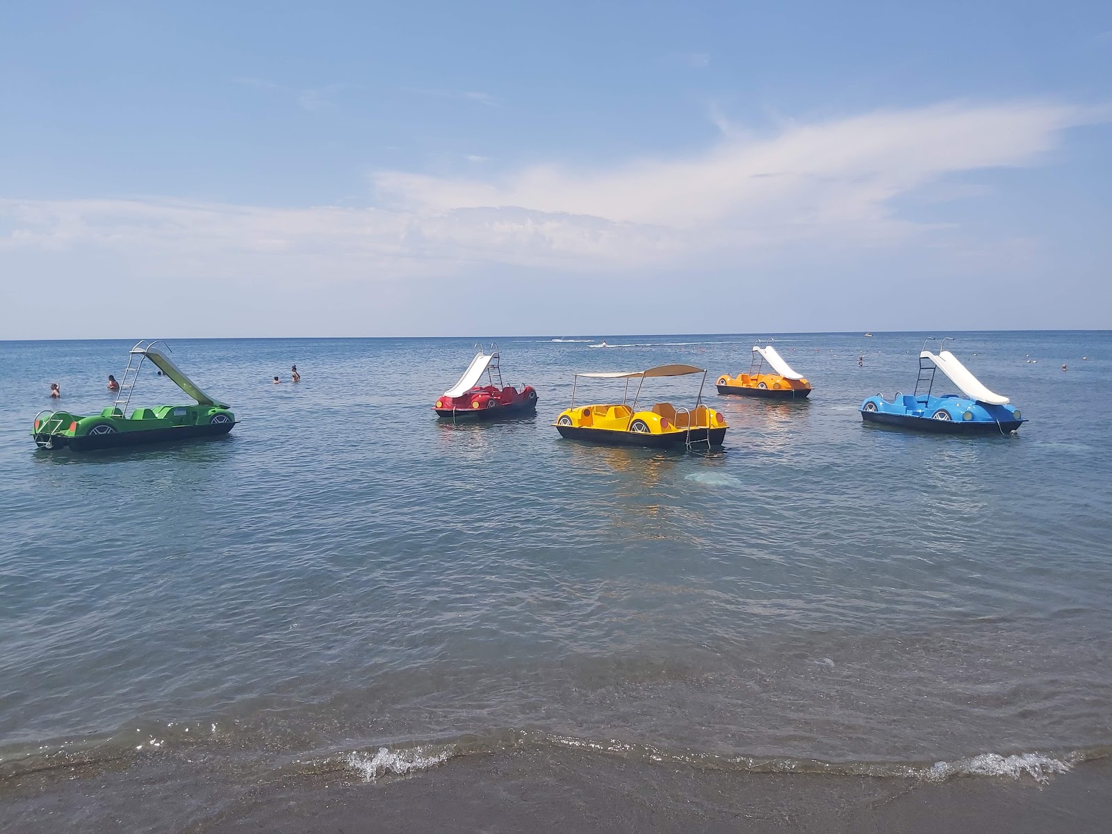 Plazhi Ada'in fotoğrafı turkuaz saf su yüzey ile