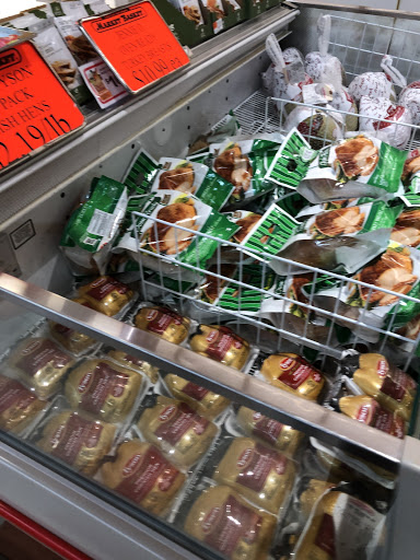 Grocery Store «Market Basket», reviews and photos, 95 Sutton Ave, Oxford, MA 01540, USA