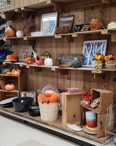 Thrift Store «South Hill Goodwill», reviews and photos, 12915 Meridian E, Puyallup, WA 98373, USA