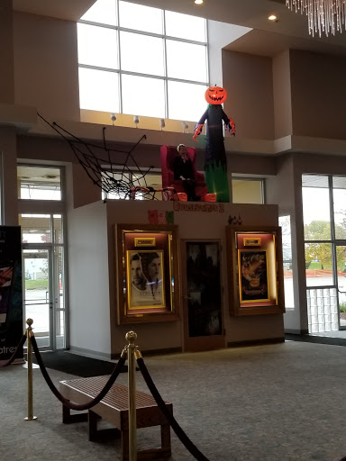 Movie Theater «Fridley Theatres Springwood 9», reviews and photos, 2829 S Ankeny Blvd, Ankeny, IA 50023, USA