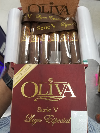 Wine Store «Middletown Fine Wine & Spirits», reviews and photos, 721 S Breiel Blvd, Middletown, OH 45044, USA