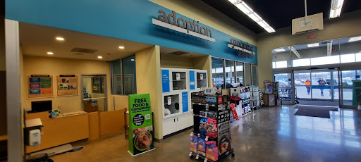 Pet Supply Store «Petco Animal Supplies», reviews and photos, 1419 Towne Square Blvd NW, Roanoke, VA 24019, USA