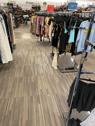 Department Store «Nordstrom Rack Perimeter Expo», reviews and photos, 1201 Hammond Dr NE, Dunwoody, GA 30346, USA