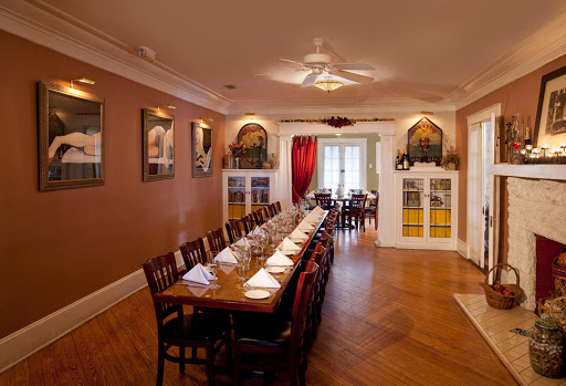 Restaurant «Pisces Rising», reviews and photos, 239 W 4th Ave, Mt Dora, FL 32757, USA