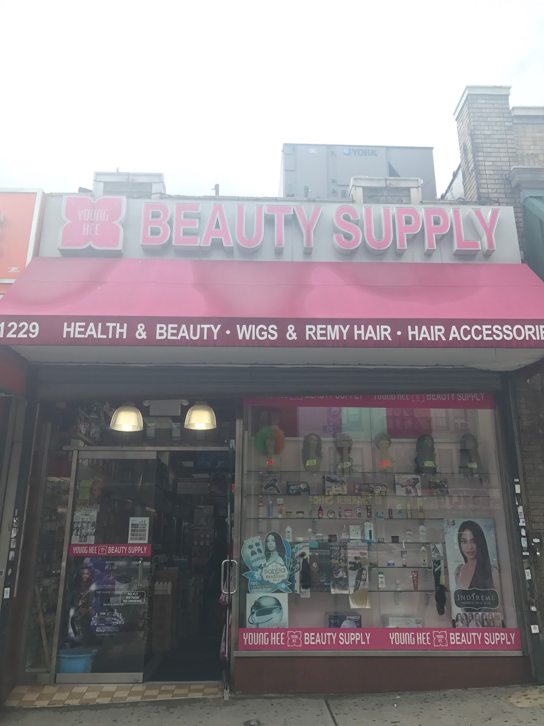 Young Hee Beauty Supply Store