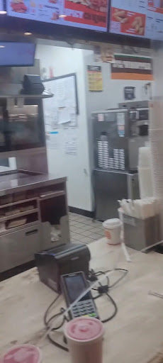 Shopping Mall «New Horizons Shopping Mall», reviews and photos, 961 E 174th St, Bronx, NY 10460, USA