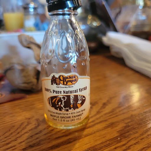 American Restaurant «Cracker Barrel Old Country Store», reviews and photos, 10090 Daniels Pkwy, Fort Myers, FL 33913, USA