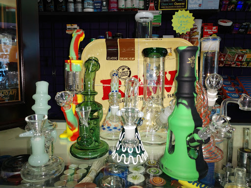 Tobacco Shop «Lightz Up Smoke Shop», reviews and photos, 660 Mantoloking Rd, Brick, NJ 08723, USA