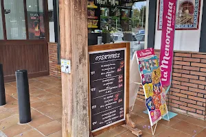 Panaderia Mis Tres Niños image