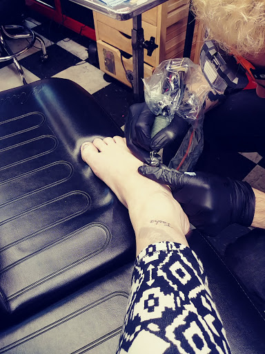 Hot Rod Betties Tattoo, 940 Edgewater St NW, Salem, OR 97304, USA, 