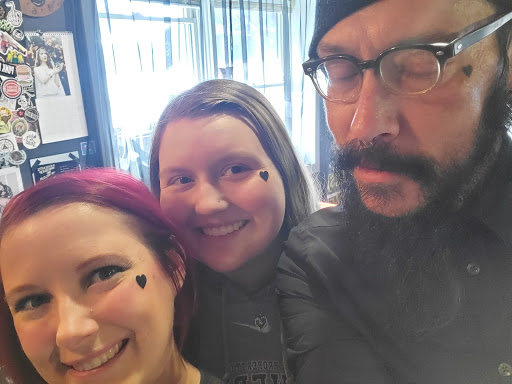 Hair Salon «BlackHearts BarberShop and HairParlour», reviews and photos, 4328 State Line Rd, Kansas City, KS 66103, USA