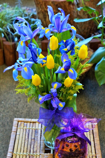 Florist «Joy Flower Shop», reviews and photos, 7630 Fair Oaks Blvd, Carmichael, CA 95608, USA