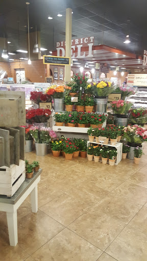 Grocery Store «Market District Supermarket», reviews and photos, 7000 Oxford Dr, Bethel Park, PA 15102, USA