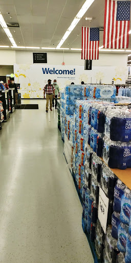 Shopping Mall «San Antonio Center», reviews and photos, 2550 W El Camino Real, Mountain View, CA 94040, USA