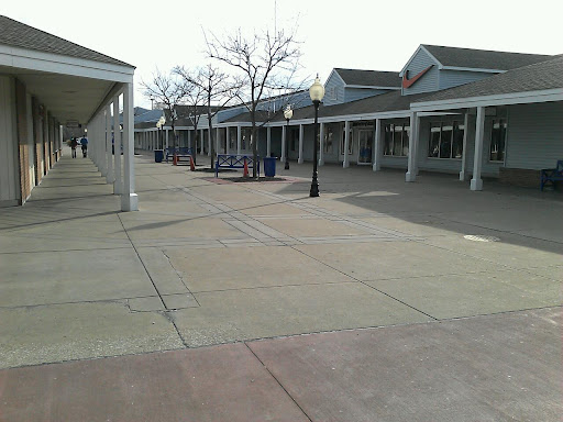 Clothing Store «Nike Factory Store», reviews and photos, 917 Lighthouse Pl, Michigan City, IN 46360, USA