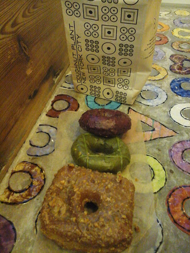 Donut Shop «Doughnut Plant», reviews and photos, 245 Flatbush Ave, Brooklyn, NY 11217, USA