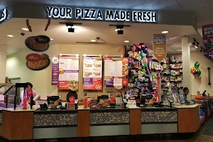 Chuck E. Cheese image