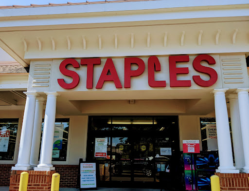 Office Supply Store «Staples», reviews and photos, 11 Palmetto Bay Rd, Hilton Head Island, SC 29928, USA