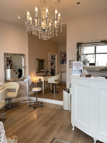 Reviews of Val Cussell Hair in Brighton - Barber shop