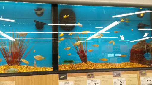 Pet Supply Store «Petco Animal Supplies», reviews and photos, 6425 Keizer Station Blvd, Keizer, OR 97303, USA