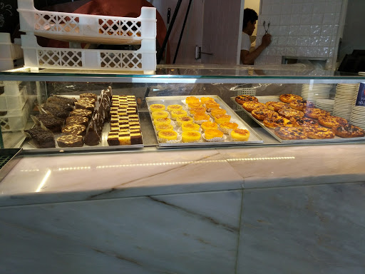 Pastelaria Bread Art no São João da Talha, Lisboa