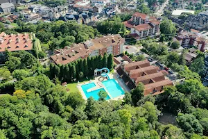 Gramado Tênis Clube image