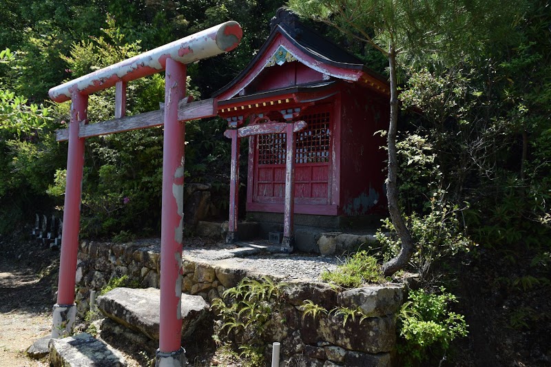 重山神社