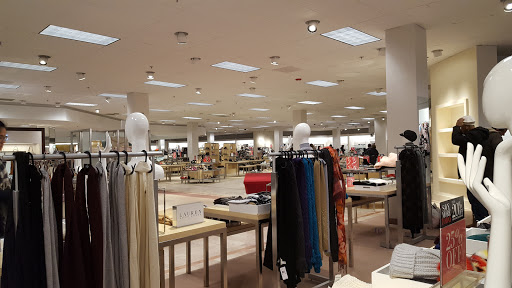 Department Store «Lord & Taylor», reviews and photos, 27650 Novi Road, Novi, MI 48377, USA
