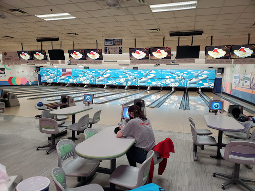 Bowling Alley «Al-Mar Lanes», reviews and photos, 1010 N Main St, Bowling Green, OH 43402, USA