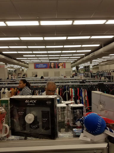 Clothing Store «Burlington Coat Factory», reviews and photos, 2543 Webster Ave, Bronx, NY 10458, USA