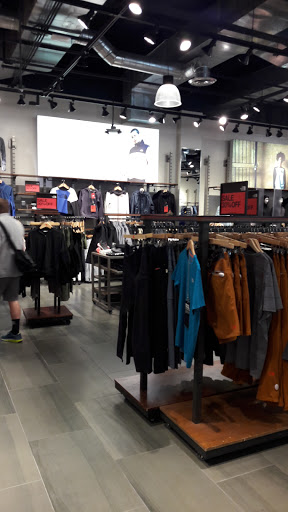 Clothing Store «The North Face», reviews and photos, 166 South Avenue, Bloomington, MN 55425, USA