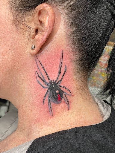 Tattoo Shop «Skin Gallery-Tattoos», reviews and photos, 37292 US-18, Prairie du Chien, WI 53821, USA