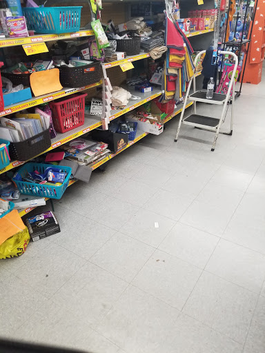 Dollar Store «FAMILY DOLLAR», reviews and photos, 200 W Camden Ave, Moorestown, NJ 08057, USA