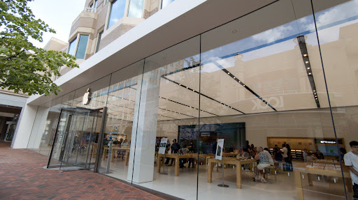 Computer Store «Apple Reston», reviews and photos, 11949 Market St, Reston, VA 20190, USA