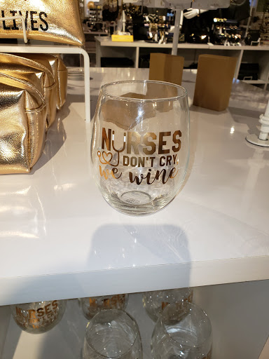 Fashion Accessories Store «Charming Charlie», reviews and photos, 1028 Old Country Rd, Garden City, NY 11530, USA