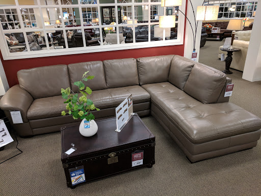 Furniture Store «Raymour & Flanigan Furniture and Mattress Store», reviews and photos, 1 Maple Ave, White Plains, NY 10605, USA