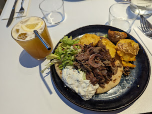 Photo n°42 de Yaya Saint-Ouen - Restaurant méditerranéen par Juan Arbelaez à Saint-Ouen-sur-Seine ()